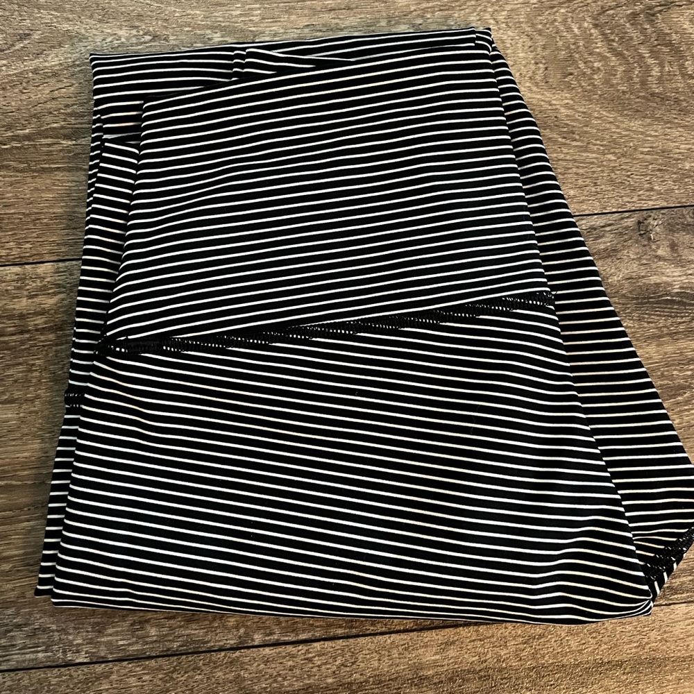 Lululemon Wunder Unders Tight Size-10 28”